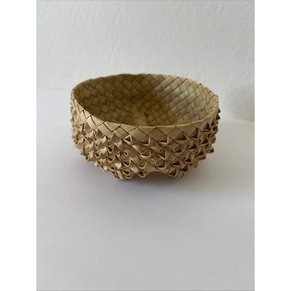 Vintage Handmade Lauhala 6 Point Basket Hawaiian
